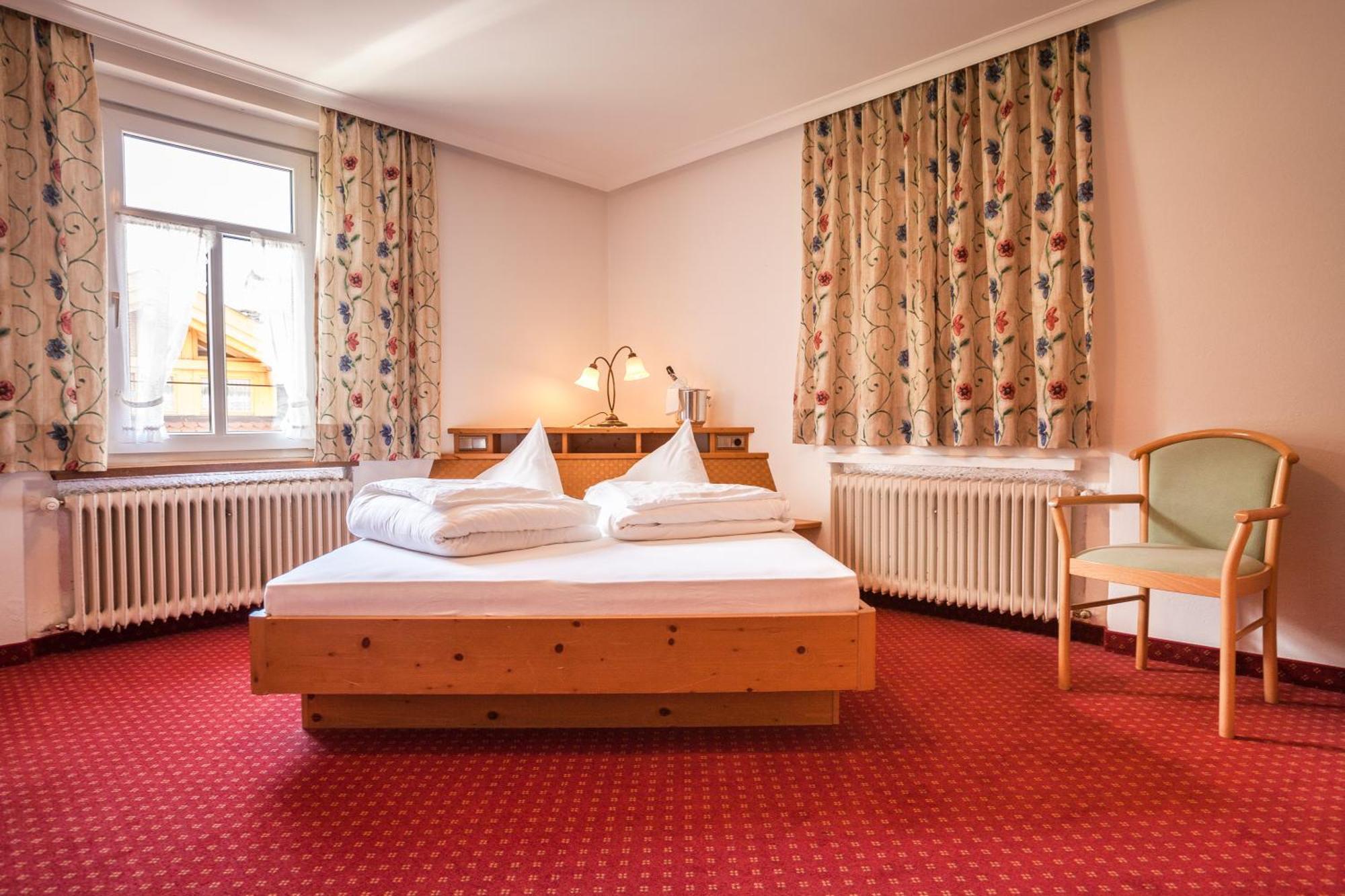 Hotel Villa Waldheim San Candido Habitación foto